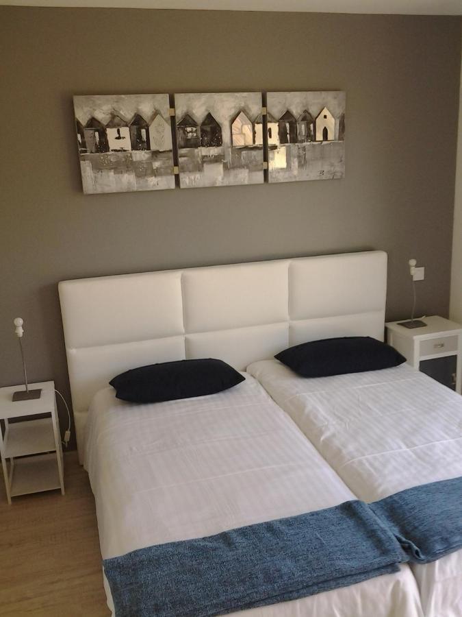 サルゾー Les Chenes Bed & Breakfast エクステリア 写真
